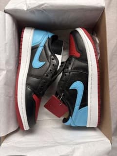 【新品未使用】Air Jordan 1 Low OG ノースカロライナtoシカゴのサムネイル