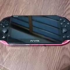 PS vita PCH-2000本体　充電器&メモリーカード付のサムネイル