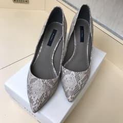 最終価格　パンプス　24センチのサムネイル