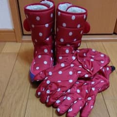 カモミール様スノーブーツ☆手袋 エフオーキッズ 20センチ 雪遊び スキー場のサムネイル