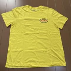 NIKE The Nike Tee イエロー Tシャツのサムネイル