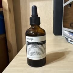 美容液 Aesop Lucent Facial Essence 60ml Aesop Lucent Facial Essence 60ml - メルカリ