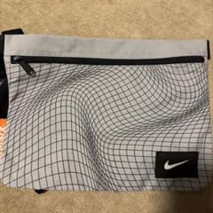 NIKE D/MS/X サコッシュ ショルダーバッグのサムネイル