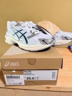 ASICS GEL-1130 ホワイト 25.0cmのサムネイル