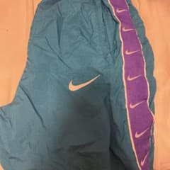 NIKE ナイキのサムネイル
