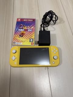 Nintendo Switch Lite イエロー + NBA 2K24のサムネイル