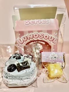 LUNOSOULスクイーズ【新作】マカロンシリーズ チョコミント - メルカリ
