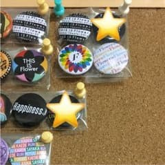 E-girlsHappinessFlower缶バッジのサムネイル