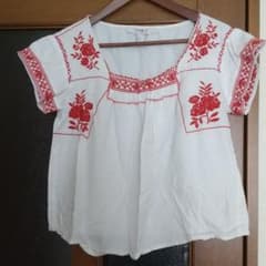 刺繍 トップスのサムネイル