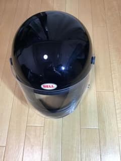 黒ヘルメット　BELL スター2のサムネイル