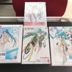 初音ミクレーシングver.フィギュア　セットのサムネイル
