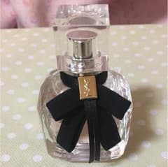 YSL モンパリ オーデパルファムのサムネイル