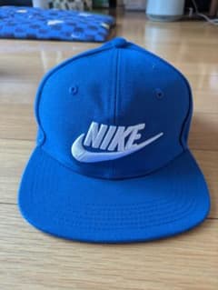 NIKE 青 スナップバックキャップのサムネイル