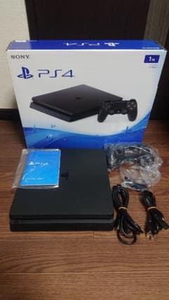 PlayStation4 1TB (完動・完備品)のサムネイル