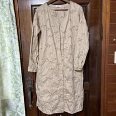 グラニフ　つぼみ刺繍コートのサムネイル