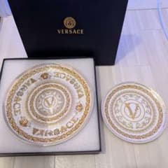 VERSACE 大皿と中皿のセット VERSACE 大皿と中皿のセット - メルカリ