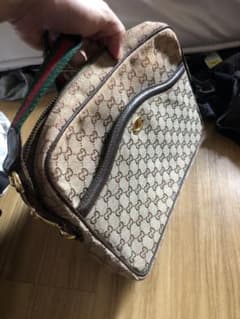 グッチ　ショルダーバッグのサムネイル