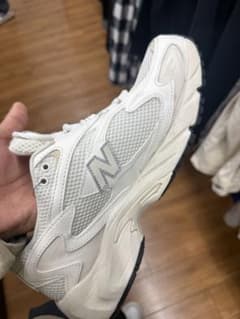 New Balance 725 ホワイト メンズ スニーカーのサムネイル