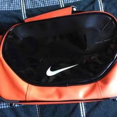 NIKE エナメルバッグのサムネイル