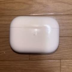 AirPods pro 第1世代 充電ケースのみのサムネイル