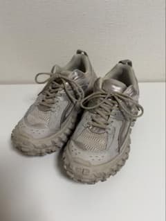 BALENCIAGA defender bouncer 43のサムネイル