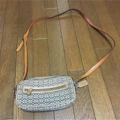COACH ショルダーバッグ ミニシグネチャーUSEDのサムネイル