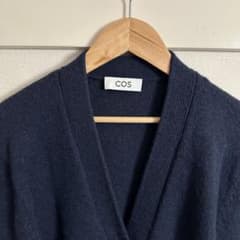COS 100%ウール カーディガン ネイビーのサムネイル