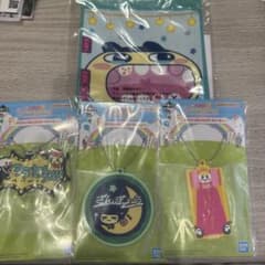たまごっち1番くじ　ラバーチャーム3点巾着1点のサムネイル
