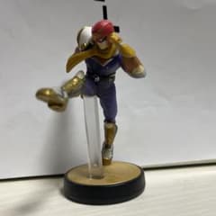 キャプテンファルコン　amiiboのサムネイル