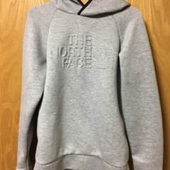 ノースフェイス パーカーのサムネイル