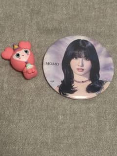 TWICE MOMO 缶バッジ マスコット セットのサムネイル
