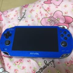 PlayStation Vita 1000 ブルー +メモリーカード付きのサムネイル