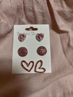 可愛いハート♡キラキラピアス♡のサムネイル