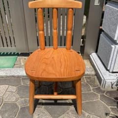 椅子のサムネイル