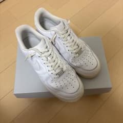 NIKE AIR FORCE 1 LOW ホワイトのサムネイル