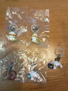 サンリオキャラクターズ エモきゅん2 めじるしアクセサリー 5種セット ガチャのサムネイル