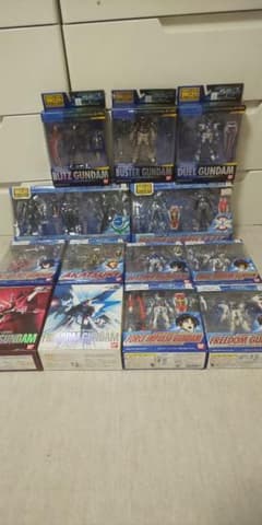 ガンダムフィギュアのサムネイル