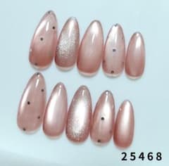 現品orサイズ変更☆赤みピンク系 ネイルチップ ドット柄　ちゅるん　ハンドメイド