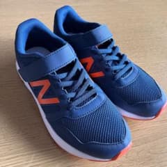【美品】22.5cm New Balance 570 キッズシューズのサムネイル