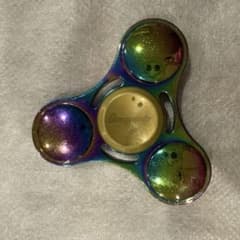 ハンドスピナー レインボーカラー 3枚羽のサムネイル