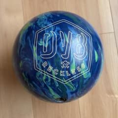 DV8 RECKLESS ボウリングボールのサムネイル