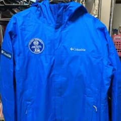 ライジングサン スタッフ限定 マウンテンパーカーのサムネイル