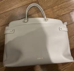 たっちんさま専用　フルラ　バック　グレーベージュのサムネイル