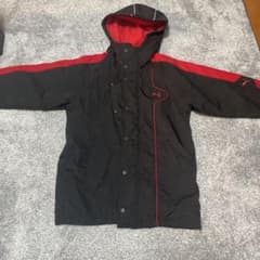 Puma ベンチコート 黒/赤 フード付き　130