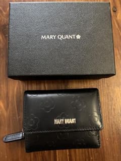 MARY QUANT ブラック 三つ折り財布のサムネイル