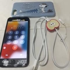 iPhone 7 スヌーピーケース付きのサムネイル