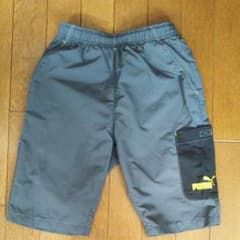 PUMAハーフパンツ　140cmのサムネイル