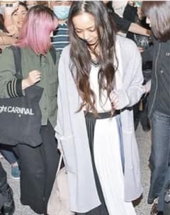安室奈美恵さん着用 】 ZARA パイピング ニット カーディガン - メルカリ