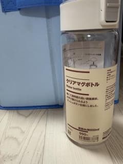 新品　無印良品 クリアマグボトル　550ml 水筒のサムネイル