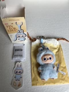 THE MONSTERS PIN FOR LOVE イニシャル ラブブ D - メルカリ